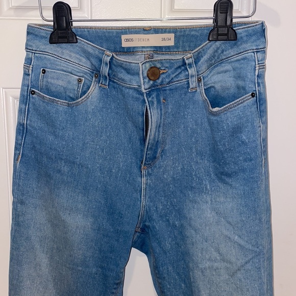 ASOS Denim Light Wash High Waisted Ripped Jeans Size 28/34 - Picture 2 of 4